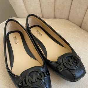 Michael Kors  flats size 7 in good condition black